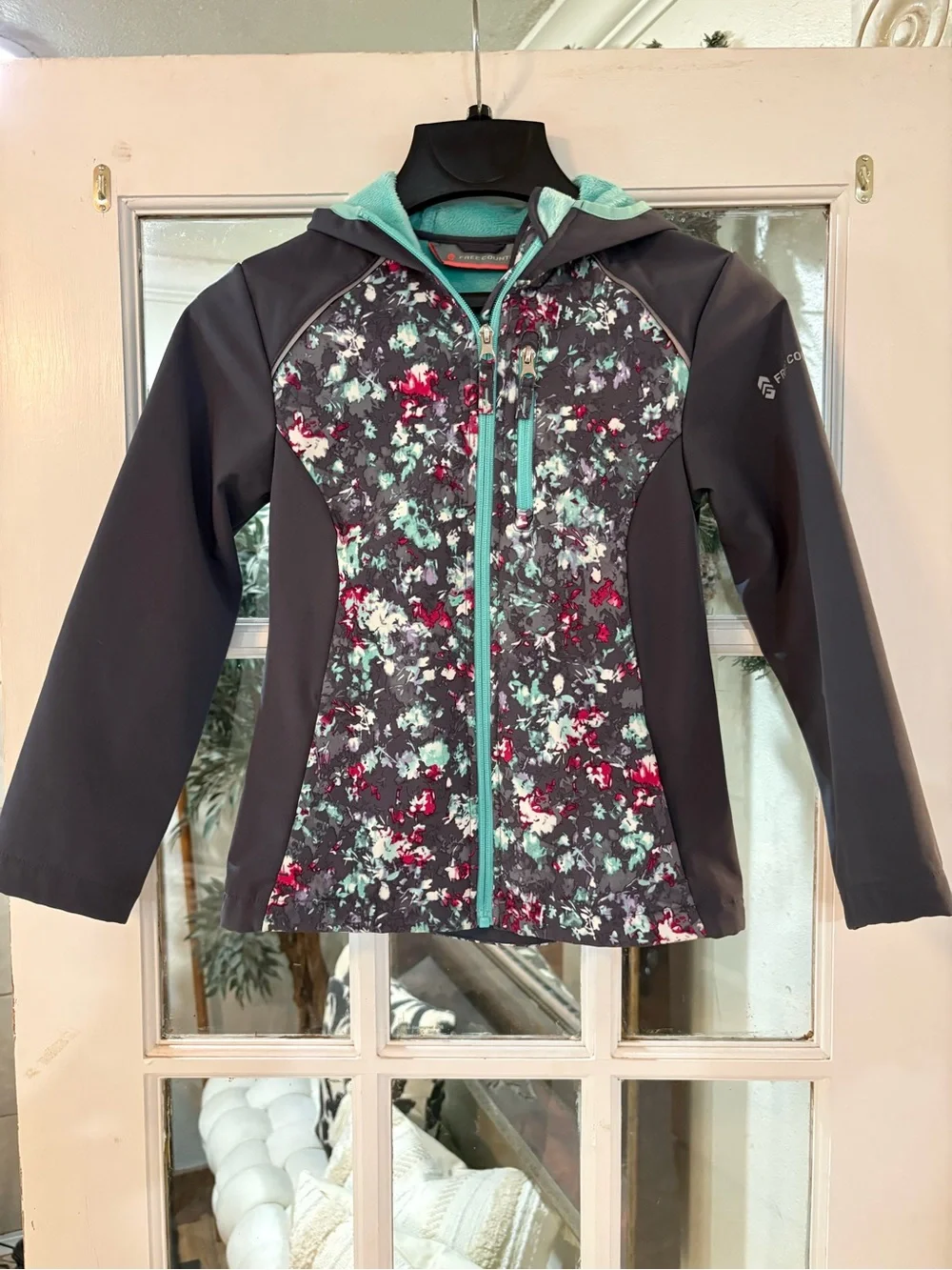 Free Country Girls Large 10/12 Floral Softshell Fleece Lined Hooded Jacket